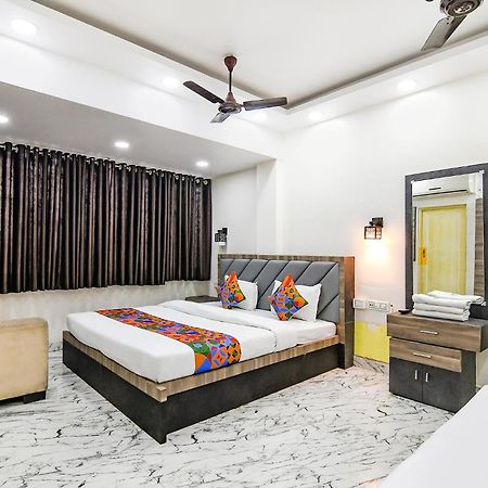 Hotel Fabexpress Sr Royale - Nr Sealdah Station à Calcutta Extérieur photo