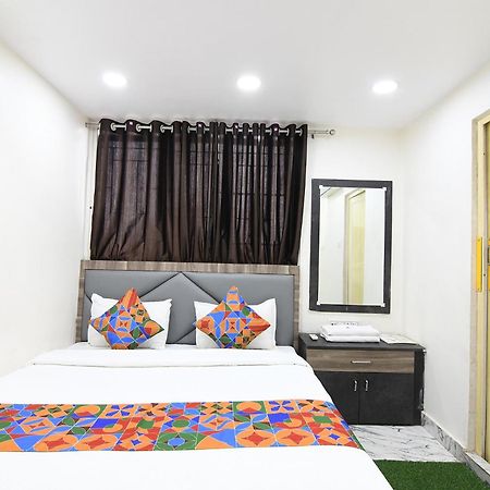 Hotel Fabexpress Sr Royale - Nr Sealdah Station à Calcutta Extérieur photo