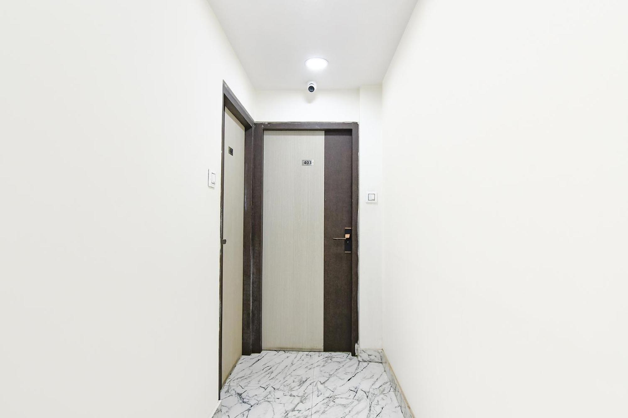 Hotel Fabexpress Sr Royale - Nr Sealdah Station à Calcutta Extérieur photo