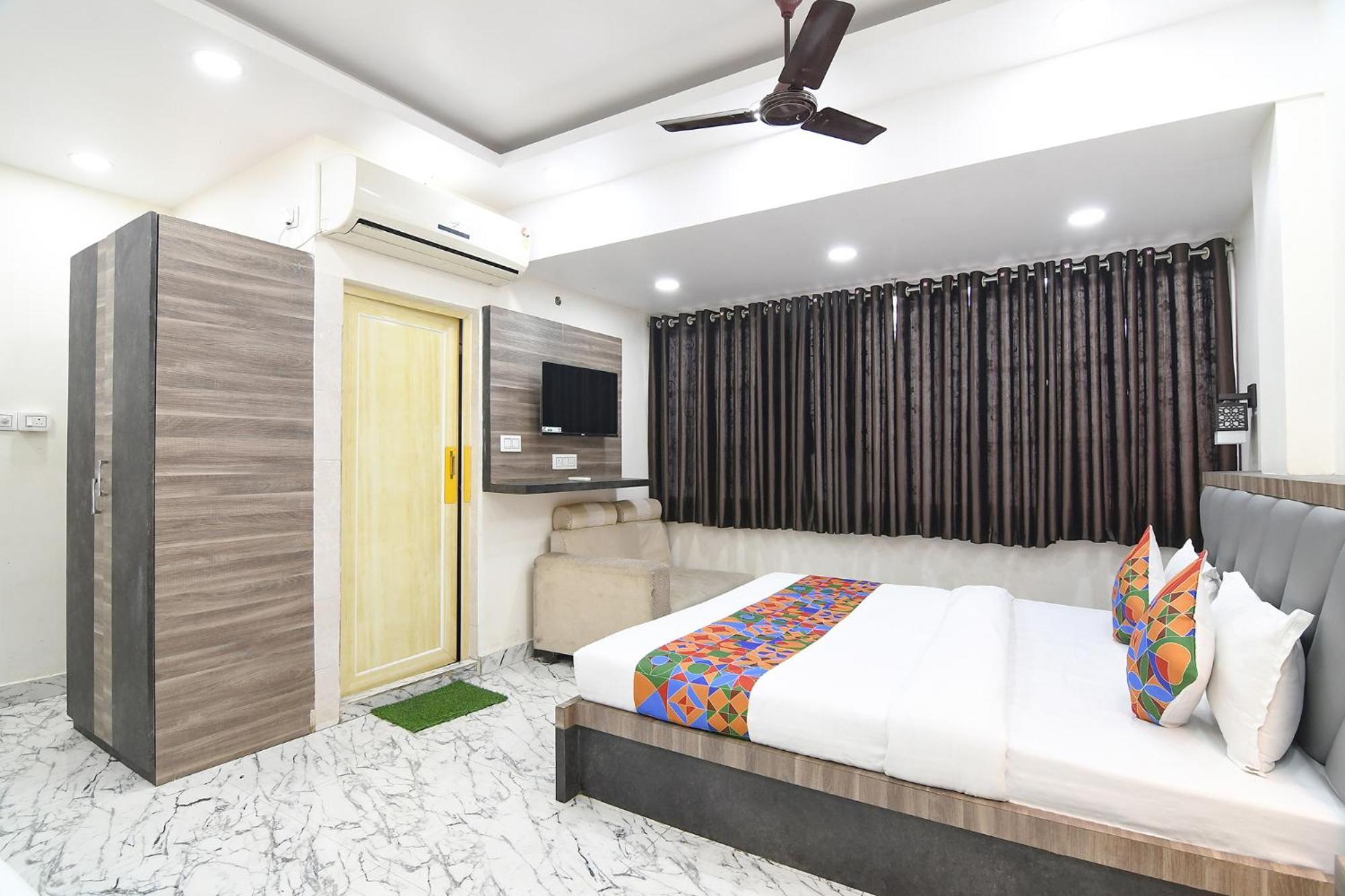 Hotel Fabexpress Sr Royale - Nr Sealdah Station à Calcutta Extérieur photo