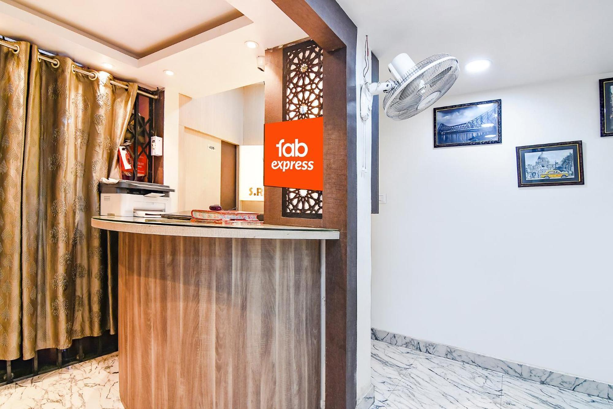 Hotel Fabexpress Sr Royale - Nr Sealdah Station à Calcutta Extérieur photo
