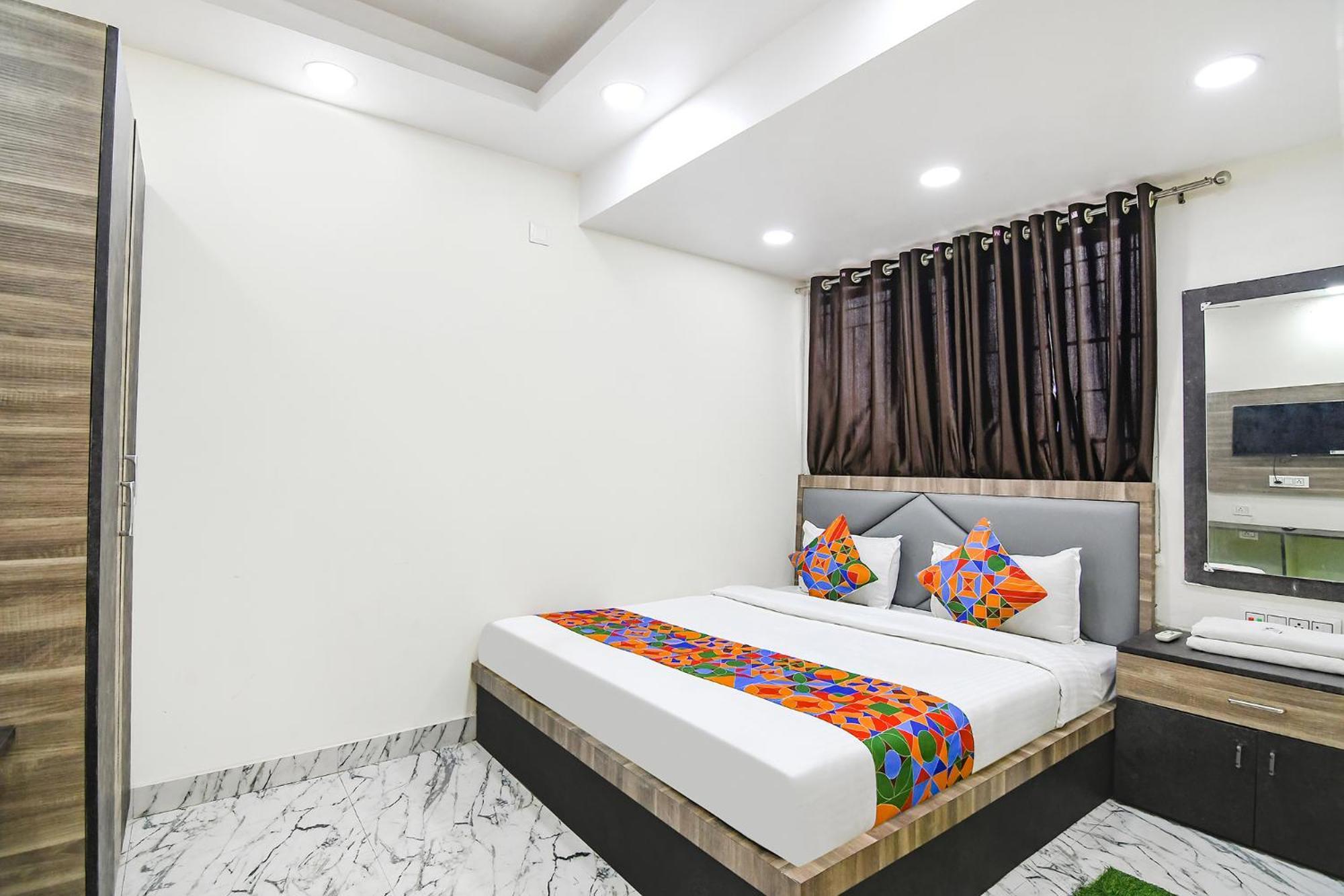 Hotel Fabexpress Sr Royale - Nr Sealdah Station à Calcutta Extérieur photo